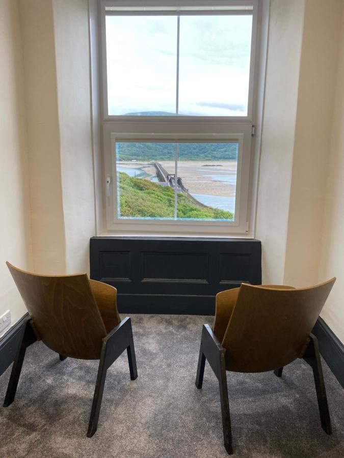 Bed and Breakfast No6 à Barmouth Extérieur photo